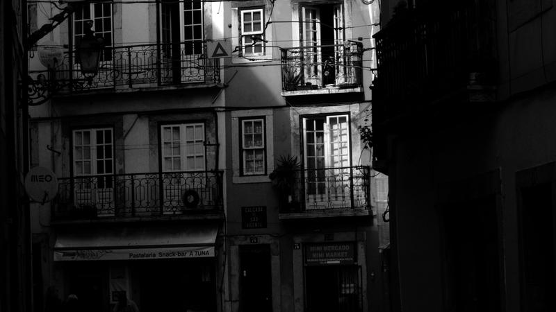 Parue dans : Lisbonne en noir et blanc