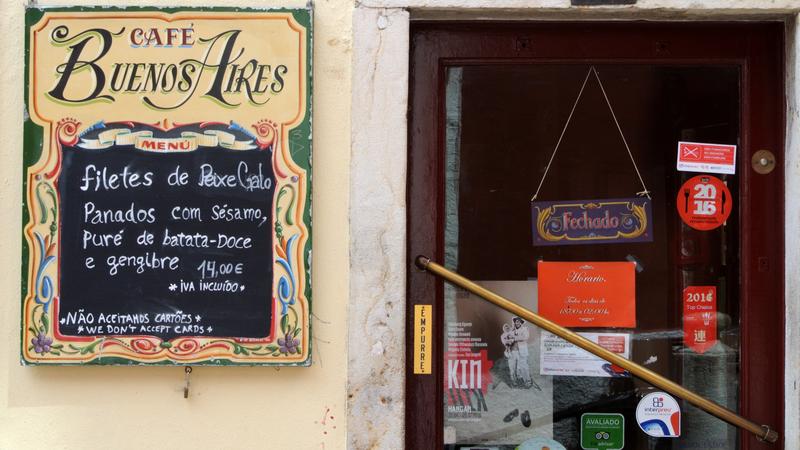 Parue dans : Lisbonne d'un mur à l'autre