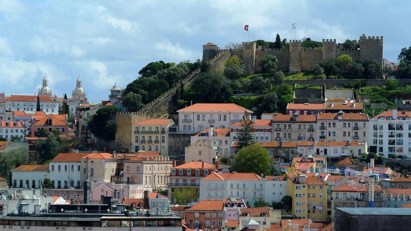 Parue dans : Lisbonne, entre rails et pavés
