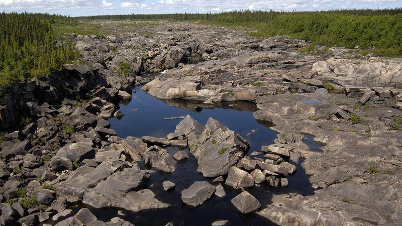 Parue dans : La route Trans-Labrador