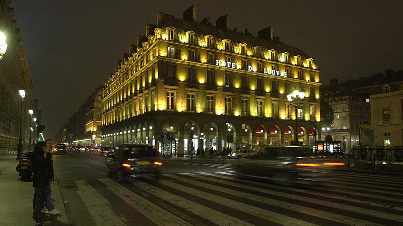 Parue dans : Paris