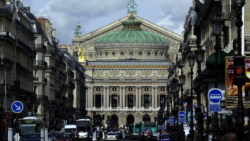 Parue dans : Paris