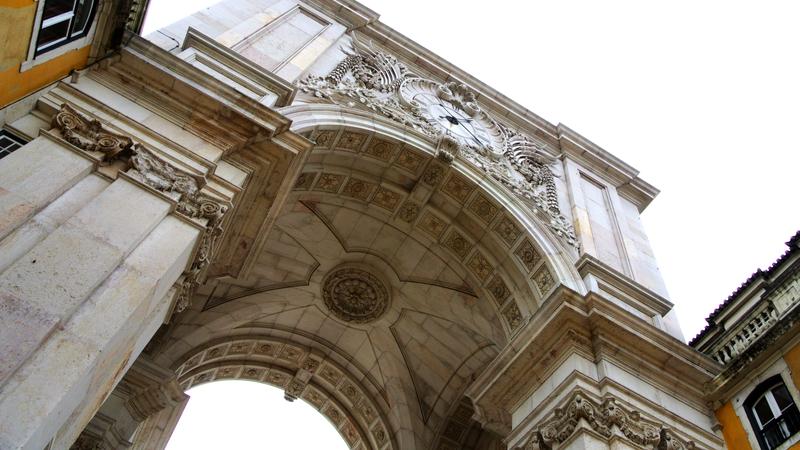 Parue dans : Lisbonne, entre rails et pavés