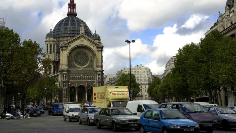Parue dans : Paris