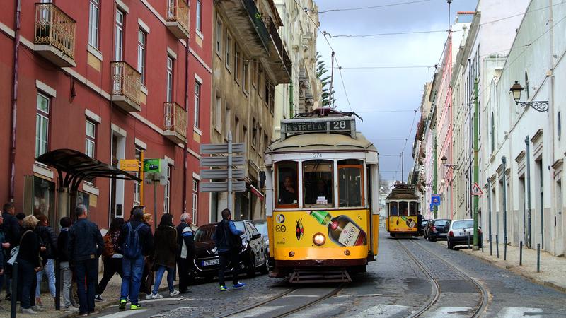 Parue dans : Lisbonne, entre rails et pavés