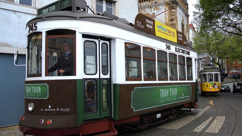 Parue dans : Lisbonne, entre rails et pavés