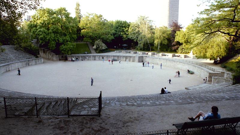 Parue dans : Paris