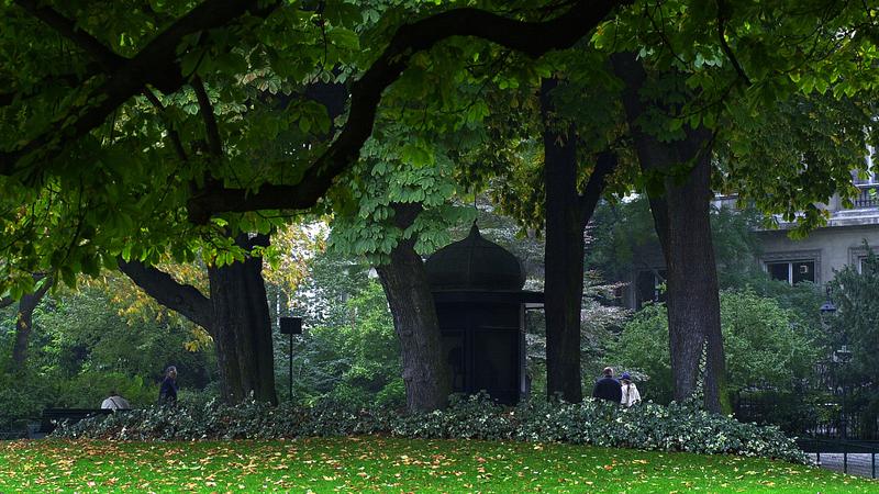 Parue dans : Paris