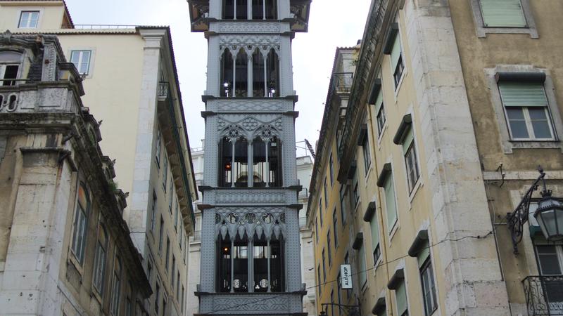 Parue dans : Lisbonne, entre rails et pavés