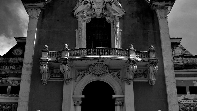 Parue dans : Lisbonne en noir et blanc