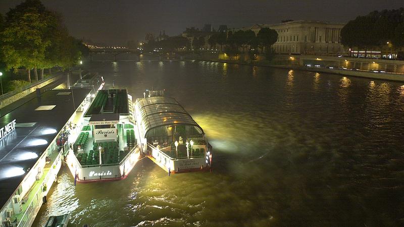 Parue dans : Paris