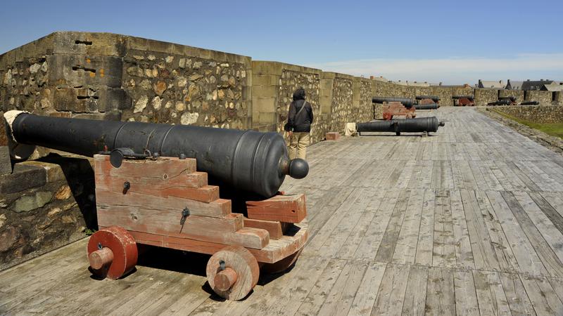 Parue dans : Île du Cap Breton ( Louisbourg )