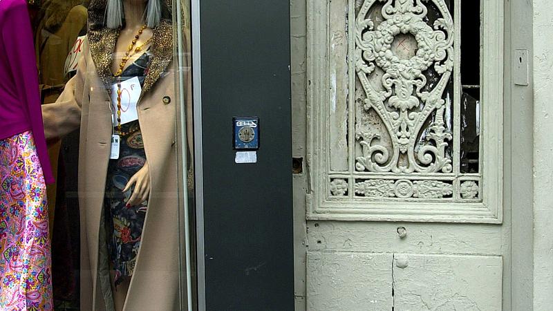 Parue dans : Paris