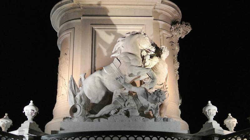 Parue dans : Lisbonne, entre rails et pavés