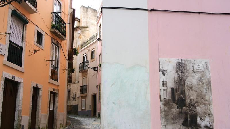 Parue dans : Lisbonne, entre rails et pavés
