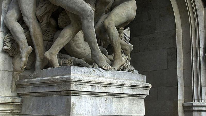 Parue dans : Paris