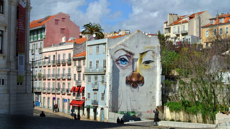 Parue dans : Lisbonne, entre rails et pavés