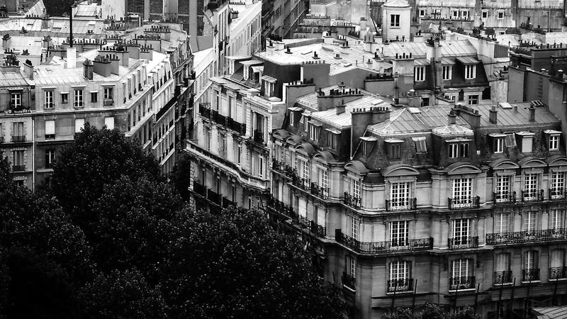 Parue dans : Paris noir et blanc