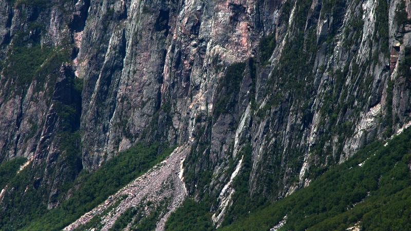 Parue dans : Western Brook Pond