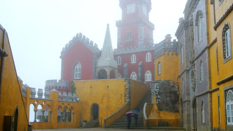 Parue dans : Pena, parc et palais