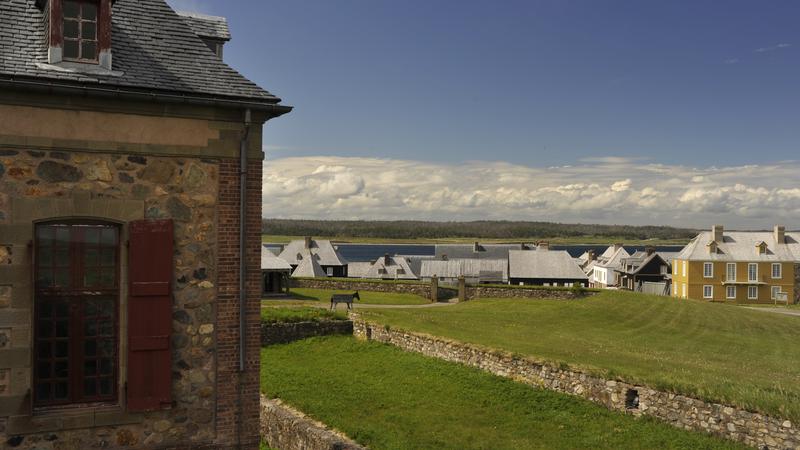 Parue dans : Île du Cap Breton ( Louisbourg )