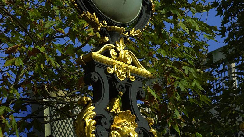 Parue dans : Paris