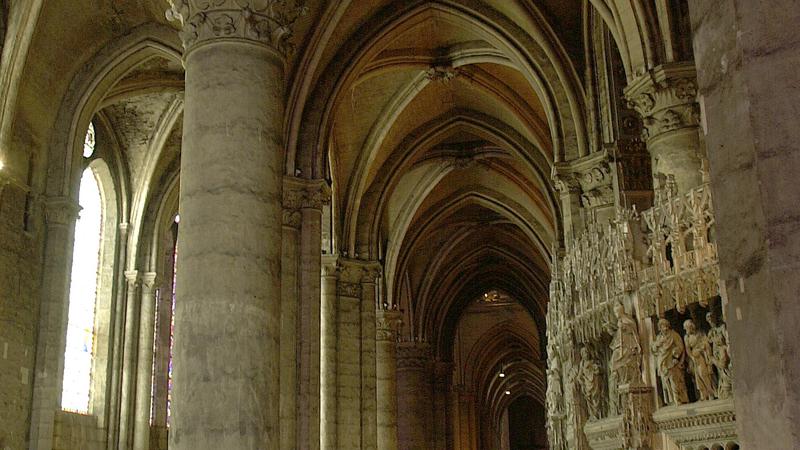 Parue dans : Chartres