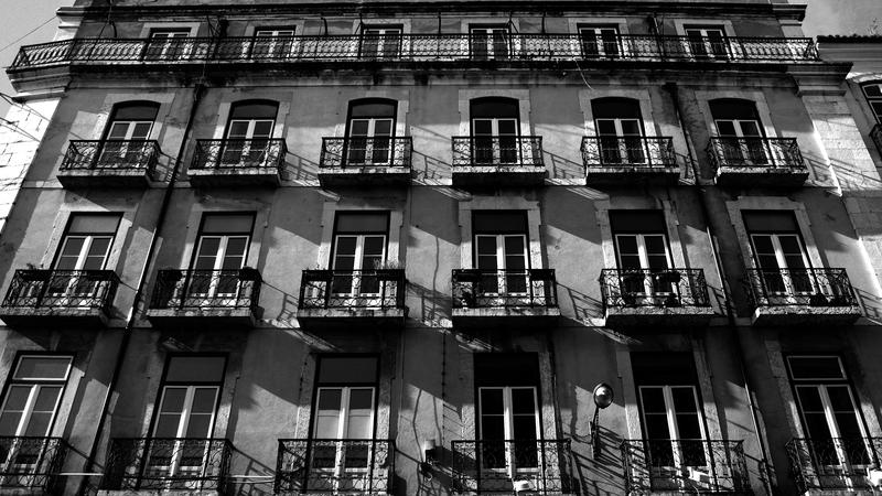 Parue dans : Lisbonne en noir et blanc