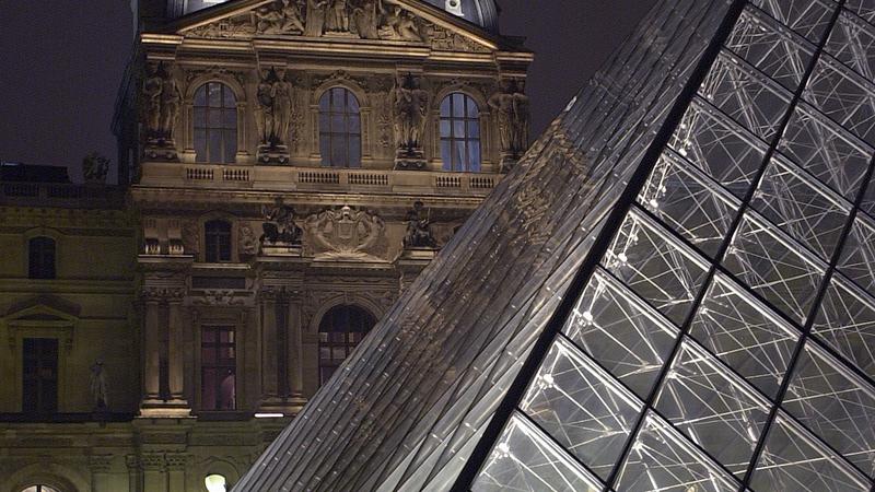 Parue dans : Paris