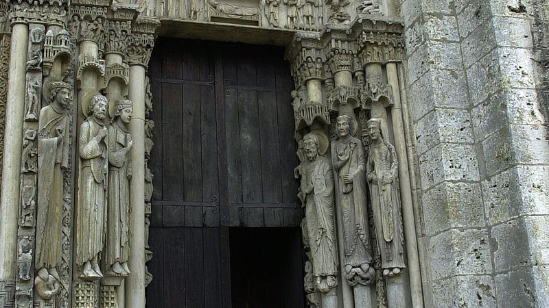 Parue dans : Chartres