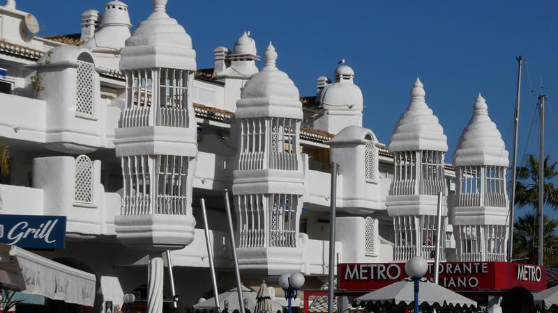 Parue dans : Benalmadena