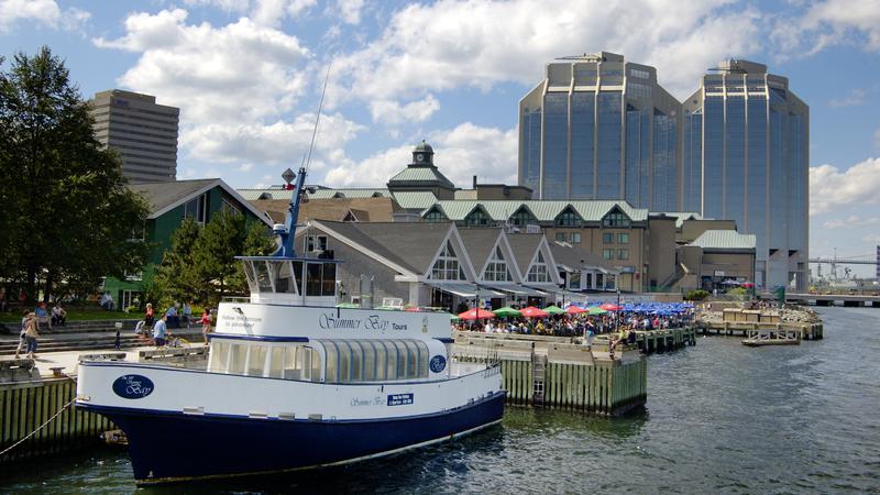 Parue dans : Halifax et Dartmouth