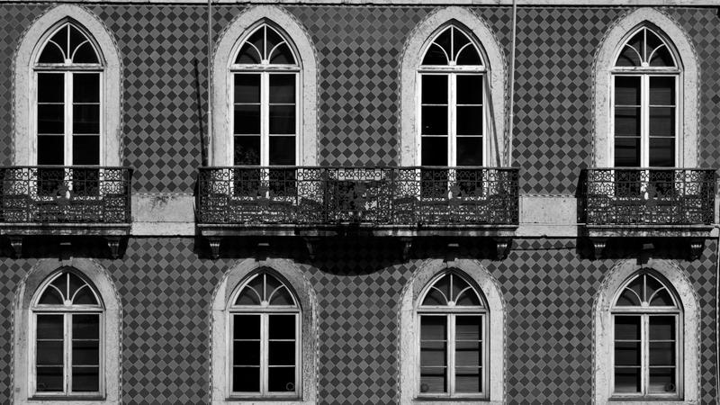 Parue dans : Lisbonne en noir et blanc