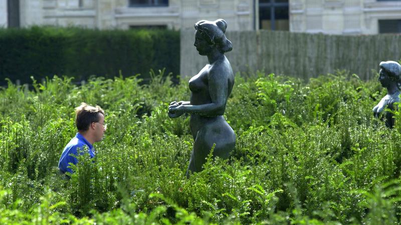 Parue dans : Paris