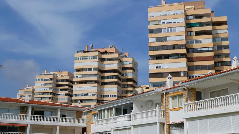 Parue dans : Torremolinos