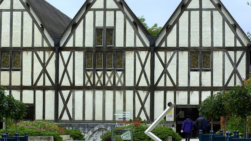 Parue dans : Chartres