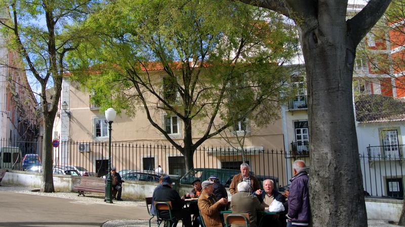 Parue dans : Lisbonne, entre rails et pavés
