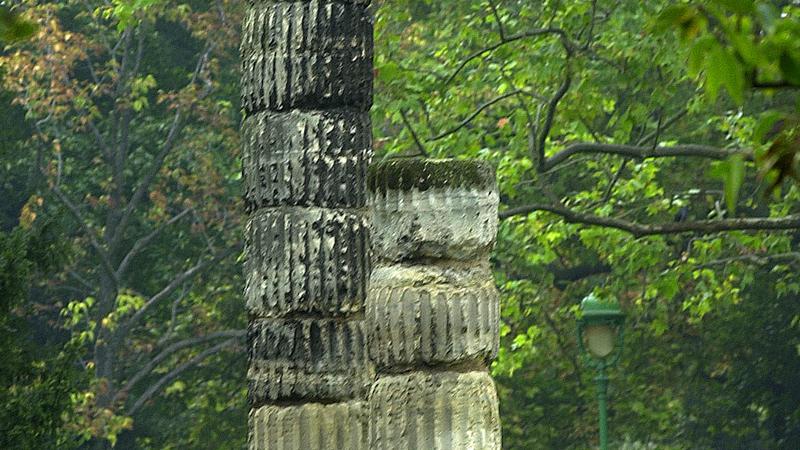 Parue dans : Paris