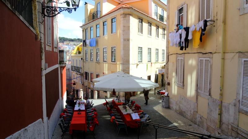 Parue dans : Lisbonne, entre rails et pavés