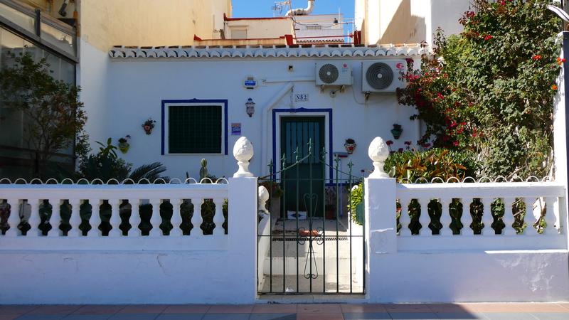 Parue dans : La Carihuela