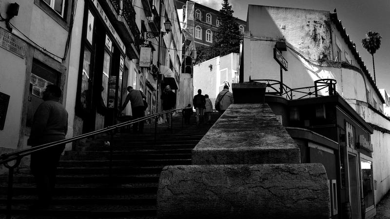Parue dans : Lisbonne en noir et blanc