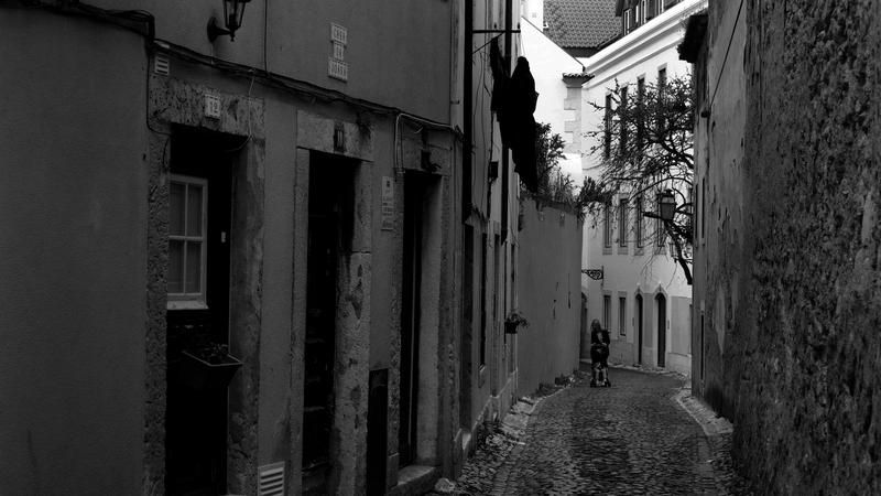 Parue dans : Lisbonne en noir et blanc