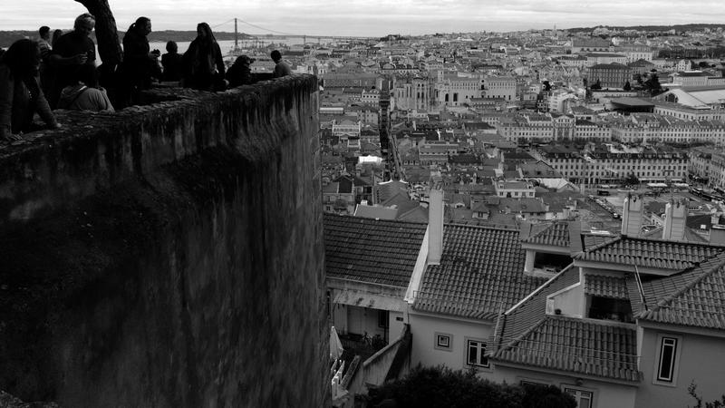 Parue dans : Lisbonne en noir et blanc